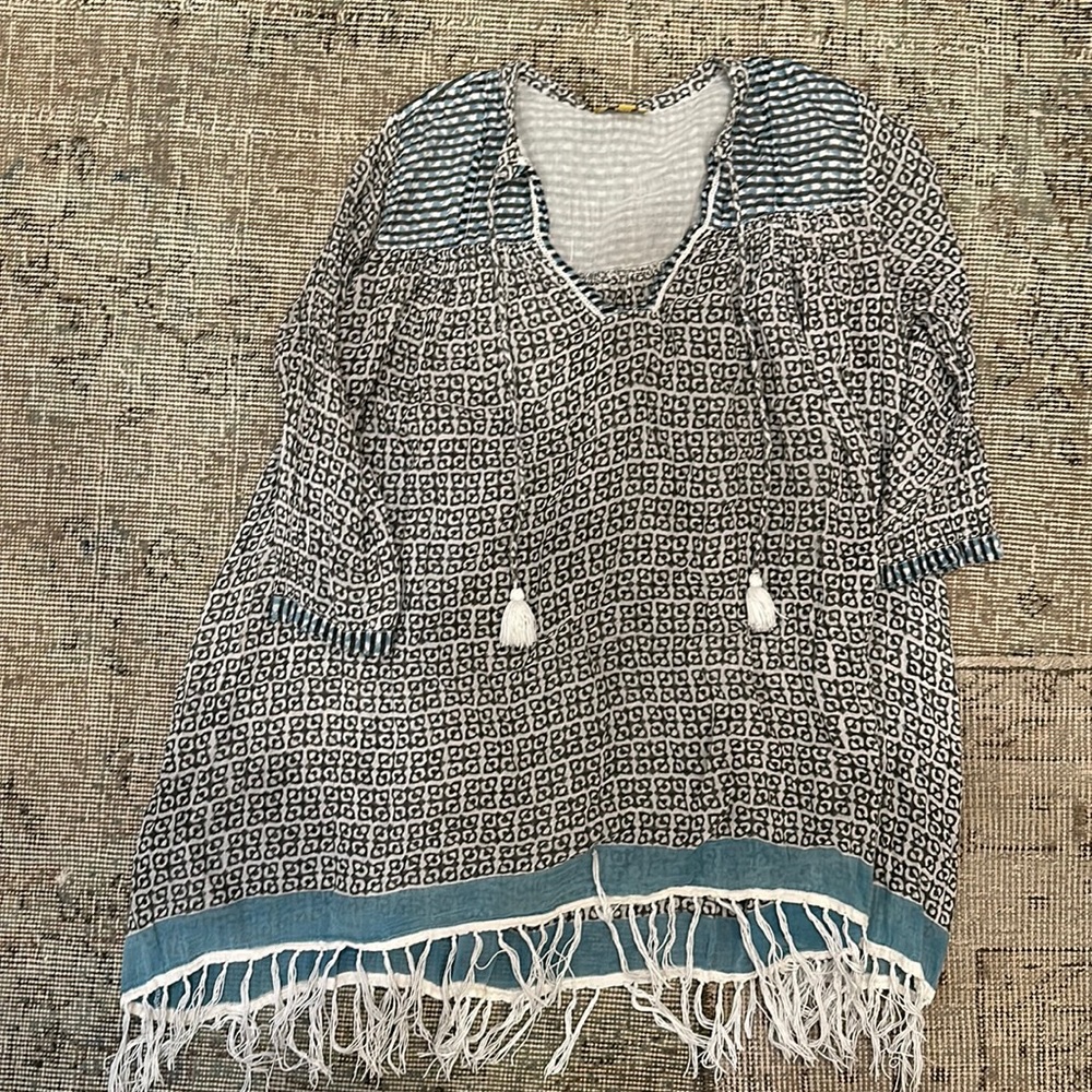 Roller Rabbit coverup size Small